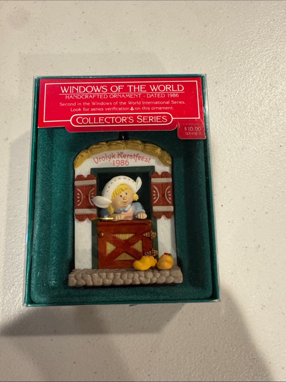 Hallmark Vintage Christmas Ornament - Netherlands Windows of the World 1986